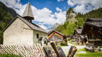 Calfeisental_Sankt Martin Church, Walser village, UNESCO World Heritage Site Tectonic Arena Sardona, St. Martin, Tamina Valley, mountains, Calfeisen Valley, Walser settlement, St. Martin