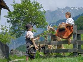 Peter, Alp, Heidi, Heidi and Peter, Heidi village, Geissen, history