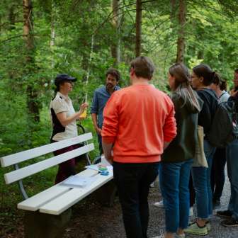 Swiss ranger gives the group insights into the life of bats. © Kevin Wildhaber