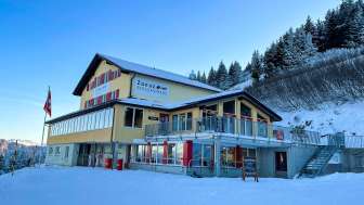 Zanuz mountain inn
