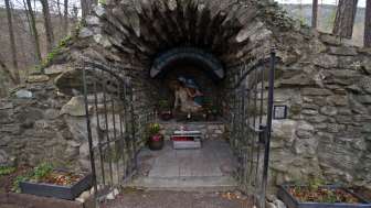 Pfarrer-Künzle Grotto