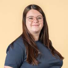 nadja__portrait_employee_photo
