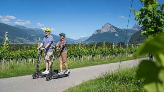 E-scooter picnic tour Bündner Herrschaft