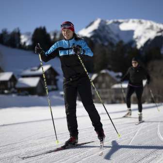 Cross-country skiing lessons in the Tamina Valley © Gian Ehrenzeller