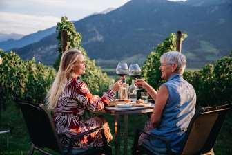 Dining at the Altes Torkel Jenins © Heidiland Tourism