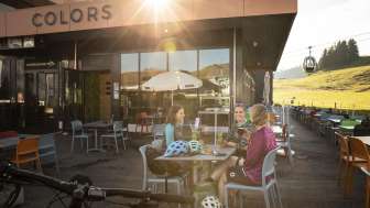 COLORS - Restaurant and bar