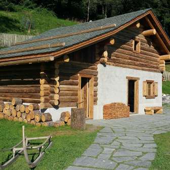 Heidi's Alpine Hut 20160719 (1)