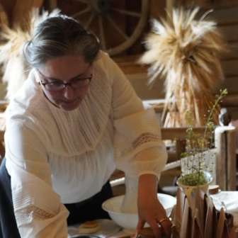 Heidi's Herb Shop (2)