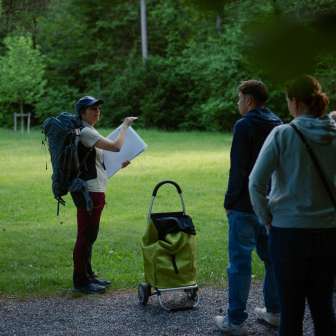 Swiss ranger gives the group insights into the life of bats. © Kevin Wildhaber